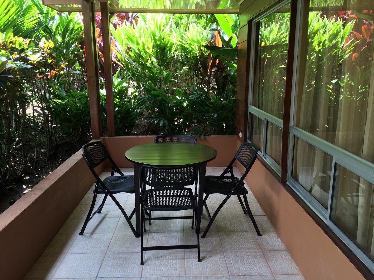Mussaenda, Arenal Hotel La Fortuna Luaran gambar